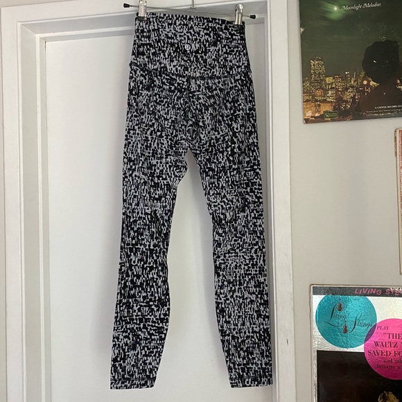 lululemon align pant 25” *black and white digital - Picture 2 of 4
